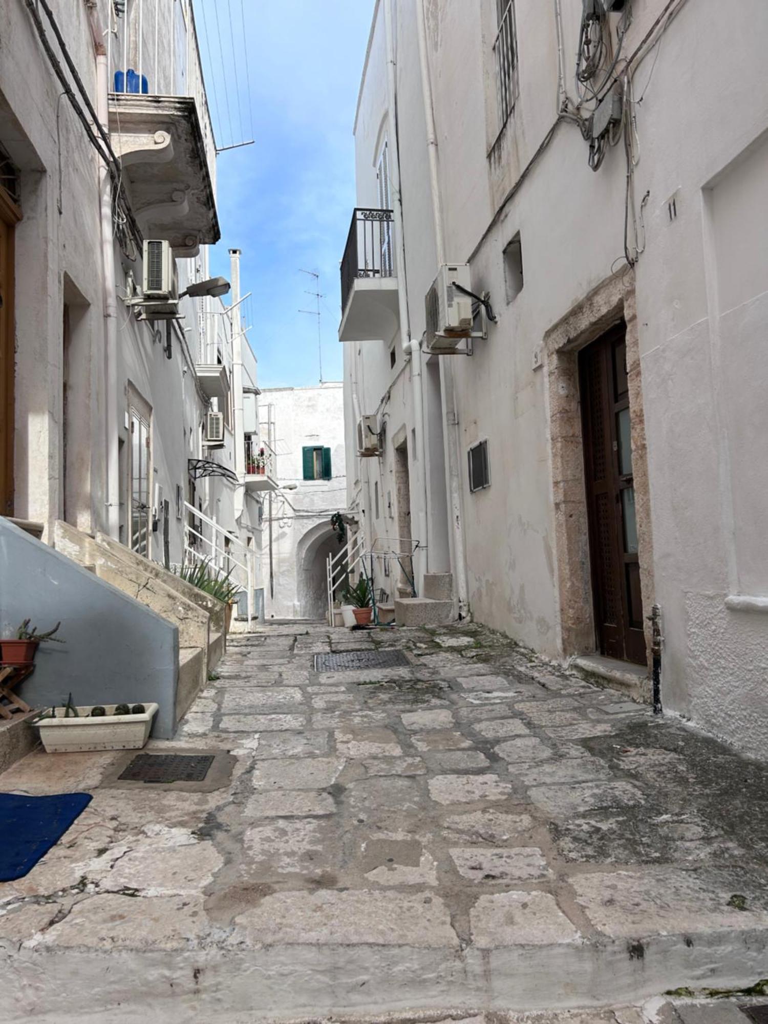 La 13 Guest House Ostuni Exterior foto