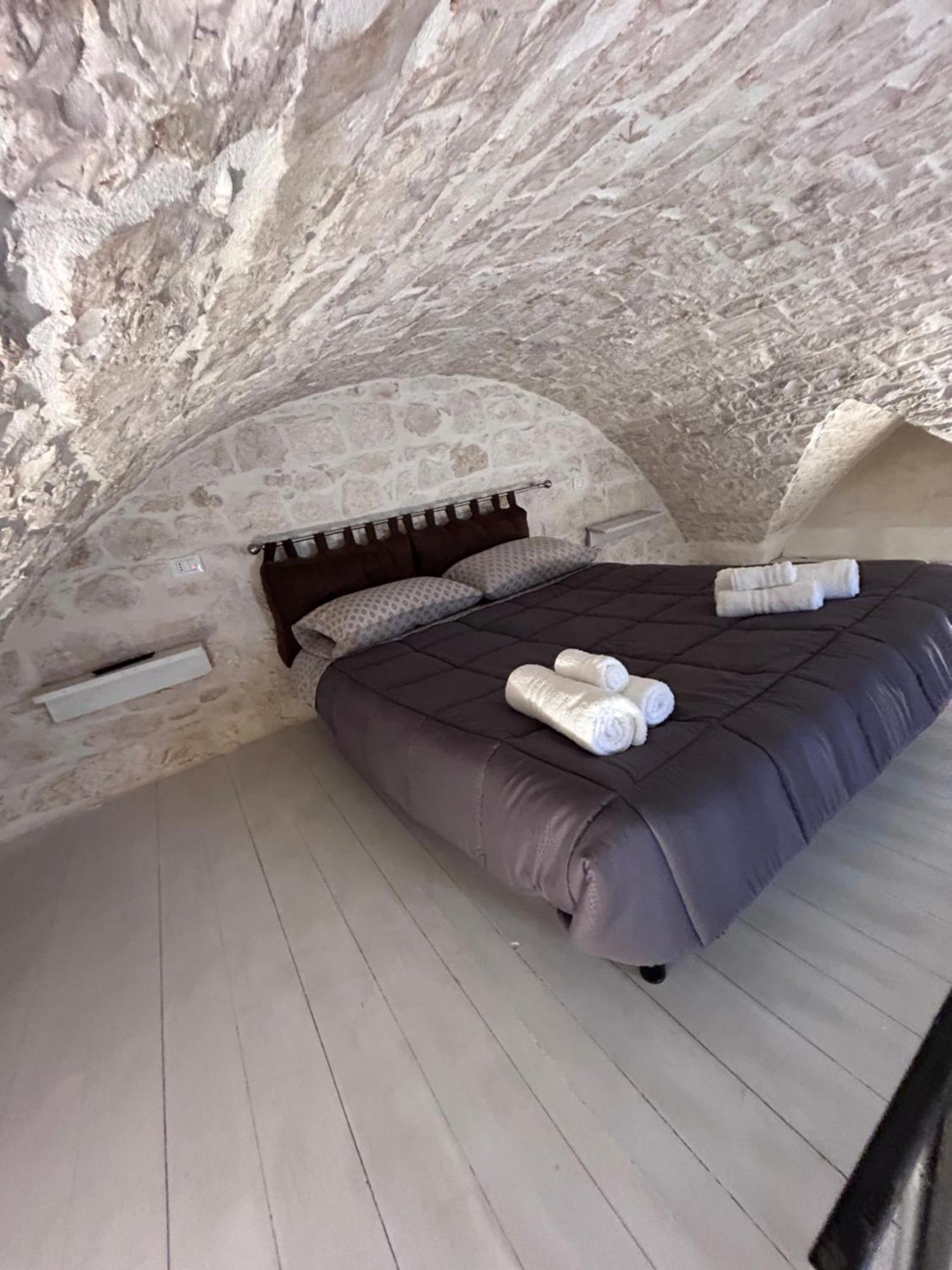 La 13 Guest House Ostuni Exterior foto