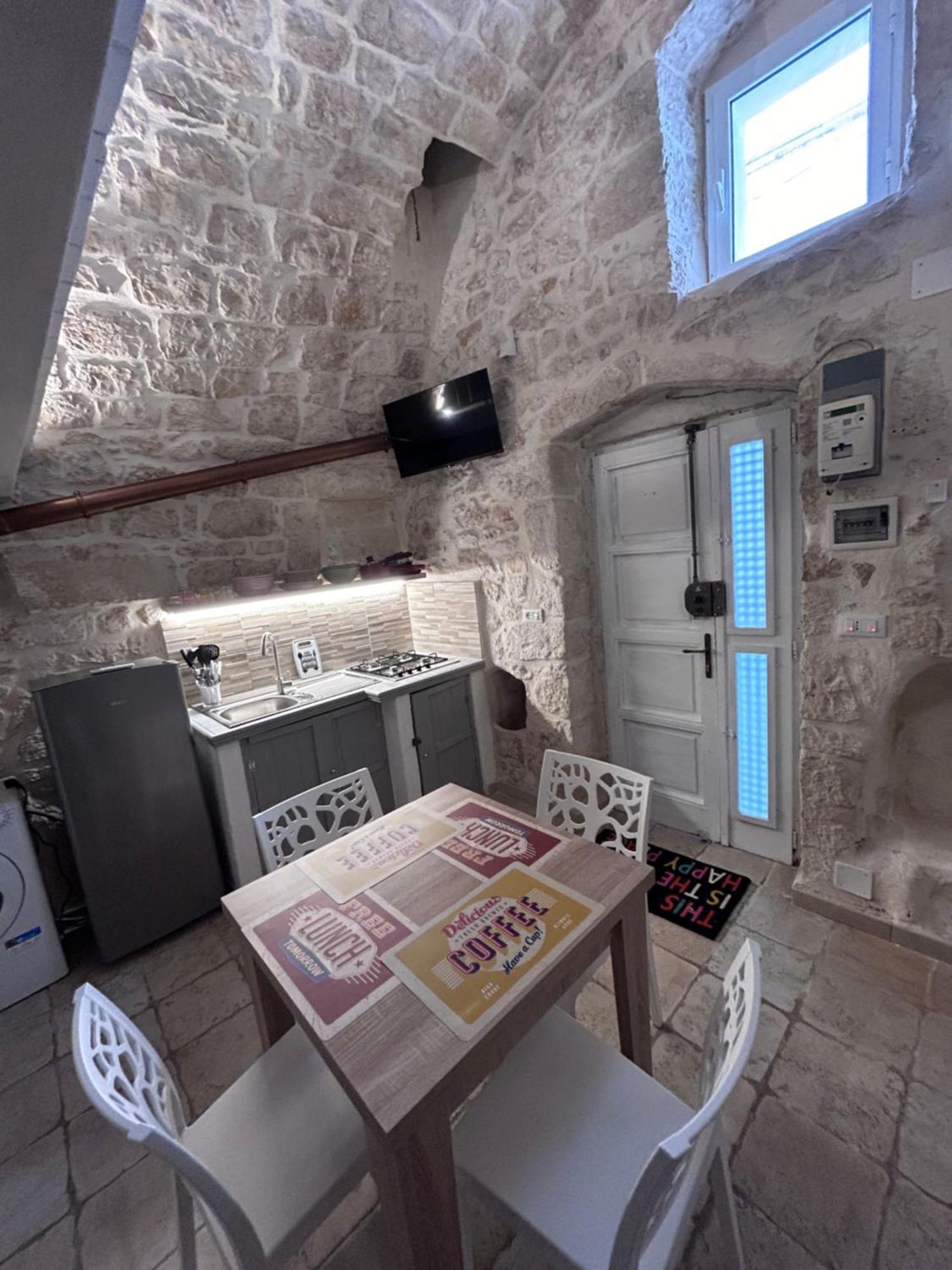 La 13 Guest House Ostuni Exterior foto